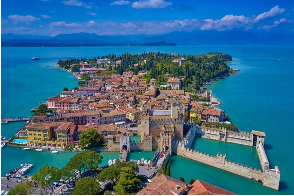 Hoya Apartment Sirmione Exterior foto