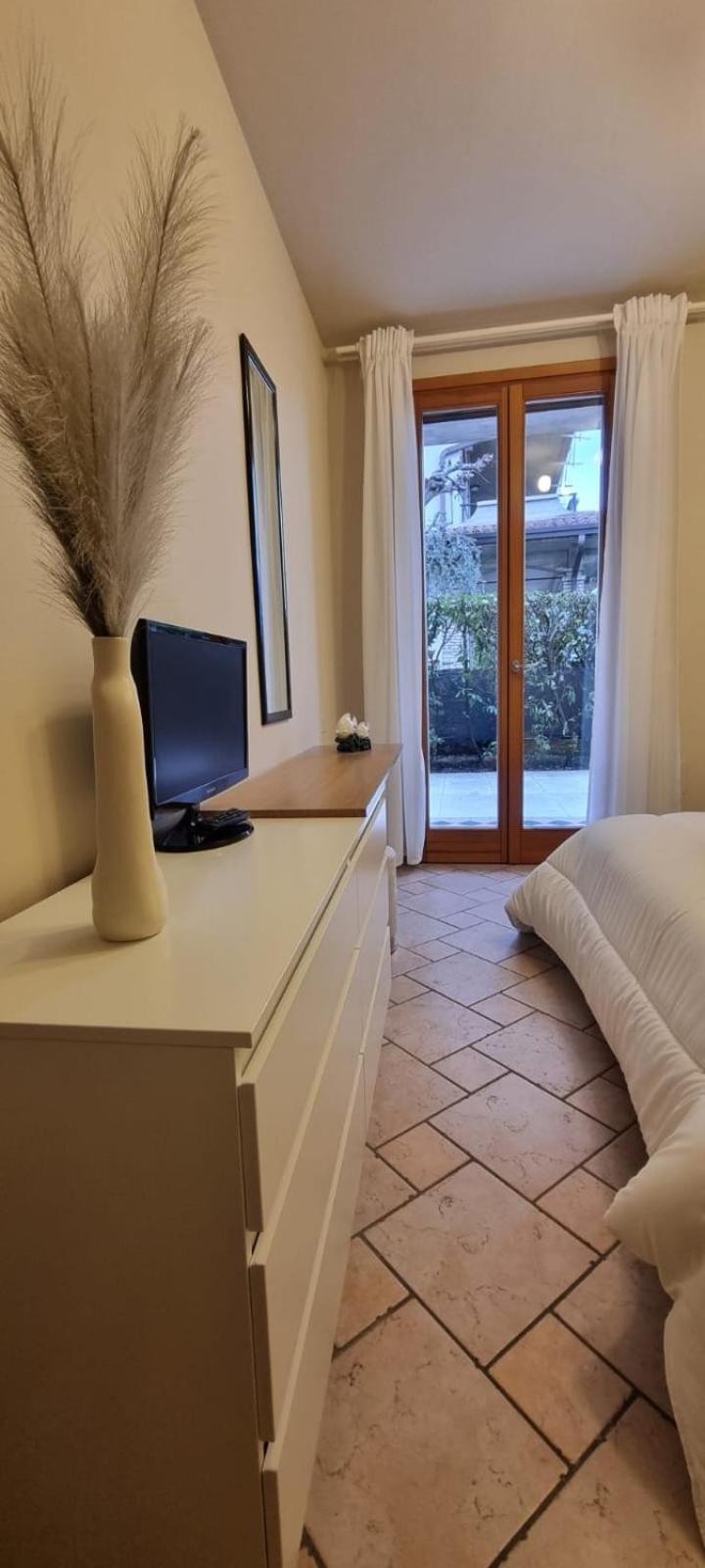 Hoya Apartment Sirmione Exterior foto